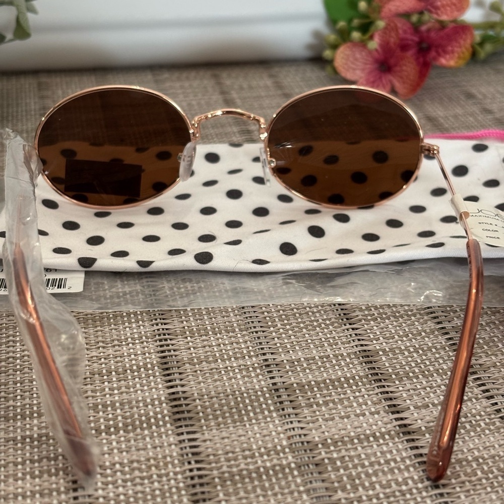 Joe's Tortoise Shell SunGlasses - Picture 7 of 12